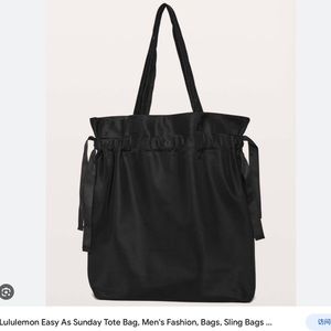 Lululemon tote bag